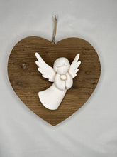 Carica l'immagine nel visualizzatore di Gallery, Cuore in abete Bio 23 cm - angioletti